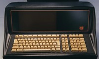 Tình cờ phát hiện máy vi tính đầu tiên trên thế giới sau hơn 50 năm 