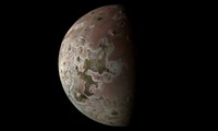 Những bức ảnh khó tin về mặt trăng của Sao Mộc 