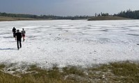 Kỳ lạ &apos;hồ soda&apos; ở Canada có thể đã tồn tại cách đây 4 tỷ năm