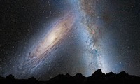 Dự đoán về vụ va chạm &apos;thảm khốc&apos; giữa Dải Ngân hà và thiên hà Andromeda