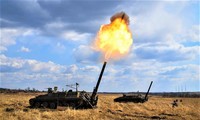 Cối tự hành 2S4 Tyuplan Nga phá hủy sở chỉ huy Ukraine