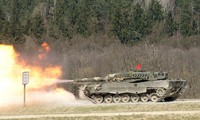 Xe tăng Leopard 2A4 của Đức lần đầu xuất hiện trong cuộc xung đột Nga - Ukraine? 