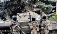 Lực lượng vũ trang Ukraine thu giữ xe tăng T-62 của Nga 