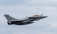 Pháp mua thêm nhiều máy bay chiến đấu Rafale