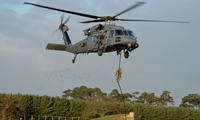 Không quân Mỹ tăng cường hỏa lực cho trực thăng HH-60G 