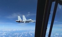 Lầu Năm Góc công bố video J-11 Trung Quốc áp sát máy bay trinh sát Mỹ 