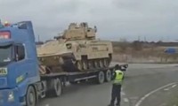Nga tung bằng chứng Mỹ chuyển giao xe chiến đấu bộ binh M2A2 Bradley cho Ukraine 