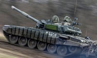 Truyền thông Nga: Leopard 2A4 của Đức không thể hủy diệt được T-72B nếu đối đầu ở Ukraine 