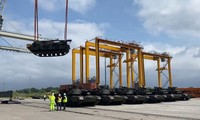 Lô 14 xe tăng Abrams của Mỹ đã cập cảng ở Ba Lan 