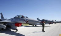 Phi công Ukraine bắt đầu được huấn luyện vận hành máy bay chiến đấu F-16 