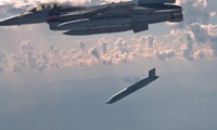 Tạp chí Forbes: Ukraine muốn Mỹ chuyển giao tên lửa hành trình JASSM để sử dụng cho tiêm kích F-16