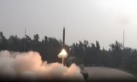 Ấn Độ đặt mua tên lửa đạn đạo Pralay 