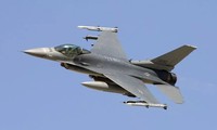 Ukraine tiết lộ thời điểm nhận tiêm kích F-16