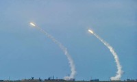 Tổng thống Ukraine Volodymyr Zelensky: Nga tích lũy 10.000 tên lửa S-300