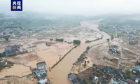 Trung Quốc đối mặt với thời tiết cực đoan: Miền Bắc hạn hán, miền Nam lũ lụt