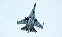 Máy bay chiến đấu Su-35S của Nga tuần tra trên Biển Đen