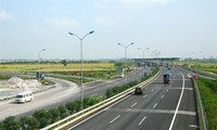 Dự kiến giai đoạn tới năm 2030 sẽ ưu tiên vốn đầu tư các tuyến đường bộ cao tốc, với quốc lộ chỉ nâng cấp đường hiện có.