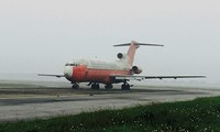 Chiếc tàu bay của hãng hàng không Campuchia bỏ rơi từ năm 2007 tới nay. Ảnh: BGT.