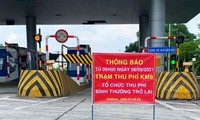 Trao thu phí đầu tuyến cao tốc Nội Bài - Lào Cai đầu tuyến đường phía Hà Nội đã thu phí trở lại từ ngày 6/9, sau thời gian dừng do nằm trong địa bàn áp dụng Chỉ thị 16.