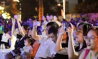 Hàng nghìn người mê đắm &apos;bữa tiệc&apos; nhạc Jazz ở biển Nha Trang