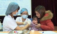 Lấy máu xét nghiệm tìm sán lợn cho trẻ mầm non ở Bắc Ninh