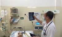 Điều trị cho bệnh nhân tại Trung tâm Bệnh Nhiệt đới Bạch Mai