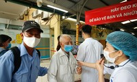 Bệnh viện Bạch Mai tăng cường bảo vệ thế nào khi dịch COVID-19 bùng phát?
