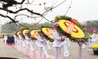 Lãnh đạo Đảng, Nhà nước vào lăng viếng Chủ tịch Hồ Chí Minh 