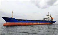 Cứu hộ 14 thuyền viên tàu nước ngoài gặp nạn trên vùng biển TT-Huế