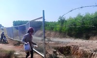Hàng rào bảo vệ cao tốc Cam Lộ - La Sơn liên tiếp bị phá hoại 