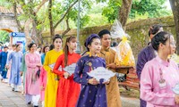 Người khai sinh áo dài truyền thống Việt Nam