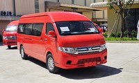 Ra mắt xe minibus đầu tiên mang thương hiệu Việt