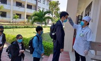 Học sinh trở lại trường bắt buộc đeo khẩu trang và thực hiện các quy định phòng, chống dịch.