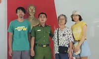 Công an hỗ trợ du khách tham quan Hội An nhưng lạc đường lên huyện miền núi Quảng Nam