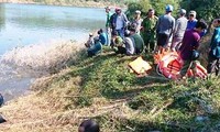 Triển khai lực lượng cứu hộ nạn tìm kiếm người mất tích trong lòng hồ Tả Trạch (ảnh: baothuathienhue.vn)