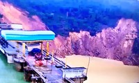Hiện trường sạt lở đất đá vừa xảy ra tại vai trái hạ lưu thủy điện Hương Điền.