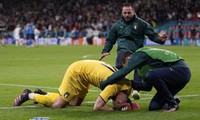 Vì sao thủ môn Donnarumma của Ý gục xuống sân khóc nức nở sau khi đội nhà chiến thắng?