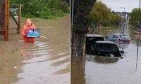 Những hình ảnh ngập lụt khó tin do bão Babet ở Anh: Gần như tất cả chìm trong nước