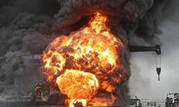 Cháy lớn trên tàu chở dầu ở Hàn Quốc, 9 người bị thương