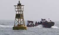 Thuyền bảo vệ bờ biển Hàn Quốc. Ảnh: AP