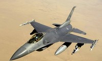 Máy bay phản lực chiến đấu đa nhiệm vụ F-16