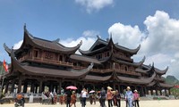 Chùa Tam Chúc - Khu du lịch tâm linh lớn nhất Đông Nam Á