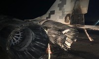 Sĩ quan Ukraine say rượu lái ô tô đâm nát đuôi tiêm kích MiG-29 