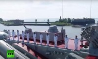 Tàu chiến, tàu ngầm hạt nhân Nga phô diễn sức mạnh trong Ngày Hải quân