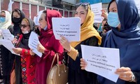 Nhiều phụ nữ xuống đường biểu tình đòi quyền lợi ở Afghanistan vào tháng 9/2021