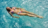 Đi bể bơi mùa hè có thể khiến bạn mắc những bệnh nghiêm trọng sau, cần đặc biệt lưu ý