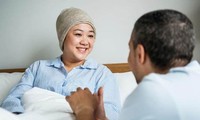 Những loại bệnh ung thư nguy hiểm &apos;cực dễ lây&apos; giữa hai vợ chồng