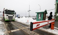 Bộ trưởng Nội vụ Phần Lan Mari Rantanen cho biết Chính phủ Phần Lan đã quyết định đóng cửa tất cả các điểm qua biên giới với Nga một lần nữa.