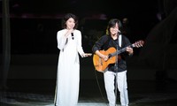 Hoàng Trang và Nguyễn Đông trình diễn tại Nhà hát Lớn Hà Nội tối 27/6- Ảnh: Việt Anh