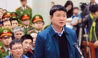 Ngoài hình phạt tù, ông Đinh La Thăng bị tuyên phải bồi thường 600 tỷ đồng trong vụ OceanBank.
